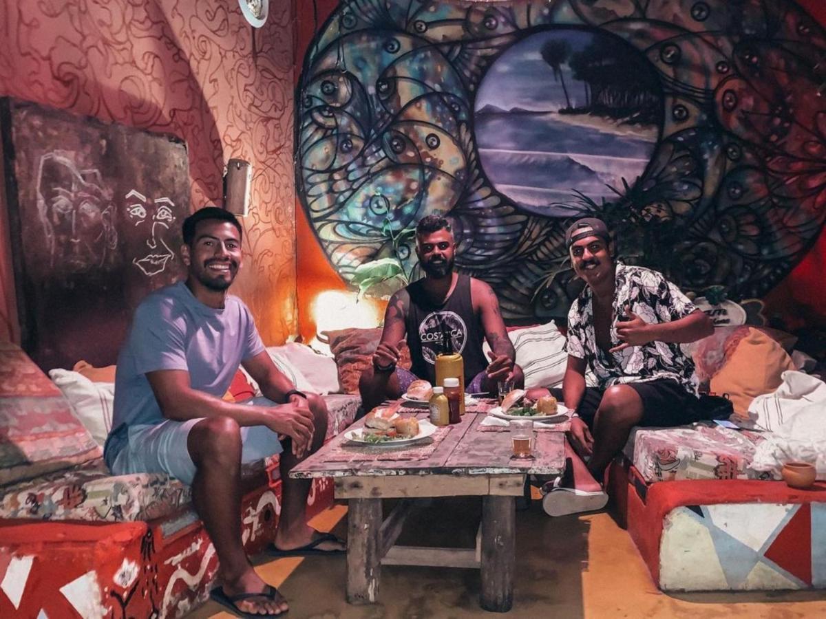 Mais Que Nada Itacare - Hostel, Bar & Breakfast ภายนอก รูปภาพ