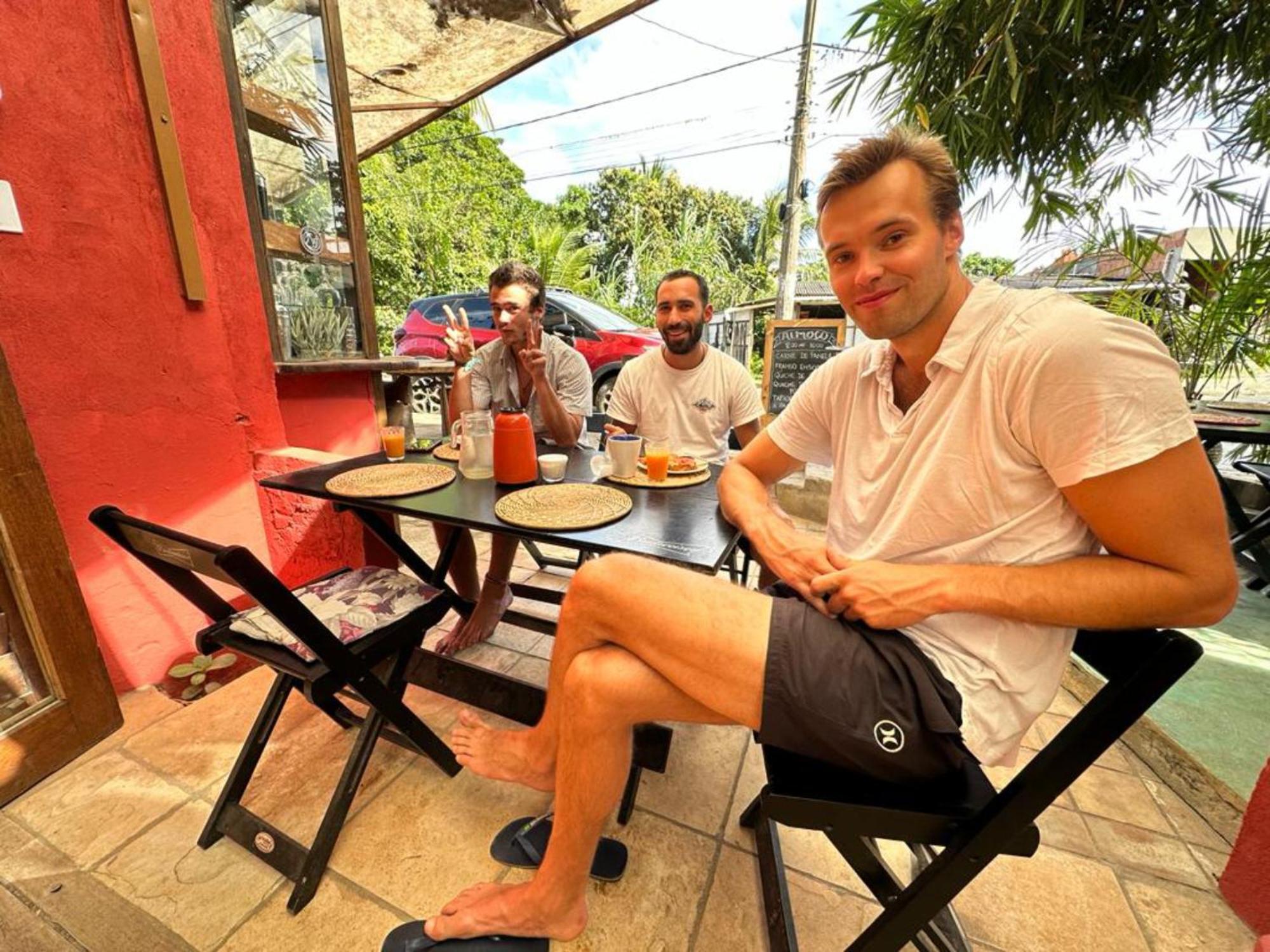 Mais Que Nada Itacare - Hostel, Bar & Breakfast ภายนอก รูปภาพ